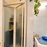 Hostdomus - Navy Apartman
