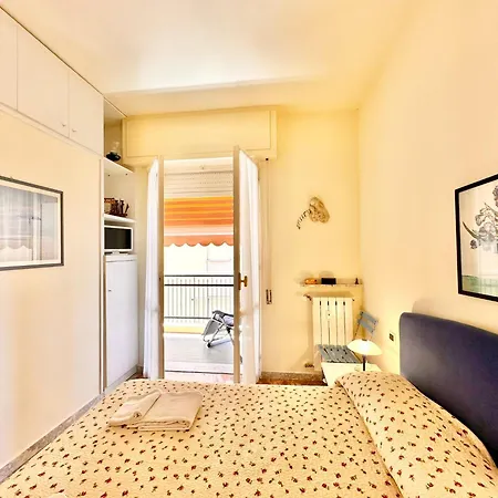 Apartment Hostdomus - Navy