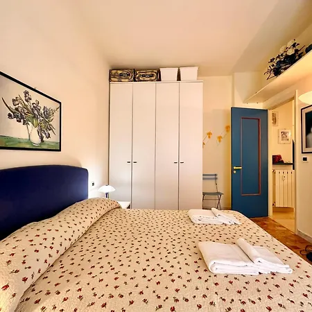 Apartment Hostdomus - Navy *
