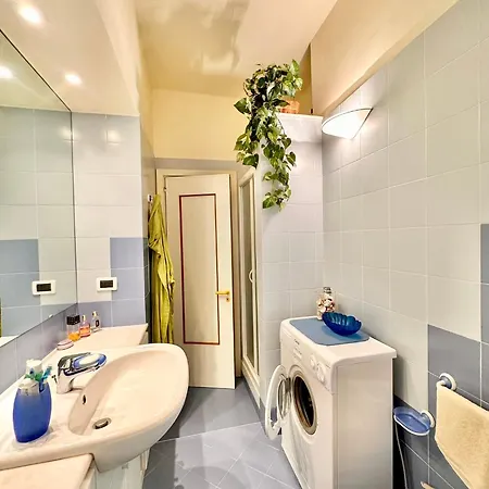 Hostdomus - Navy Apartament Finale Ligure
