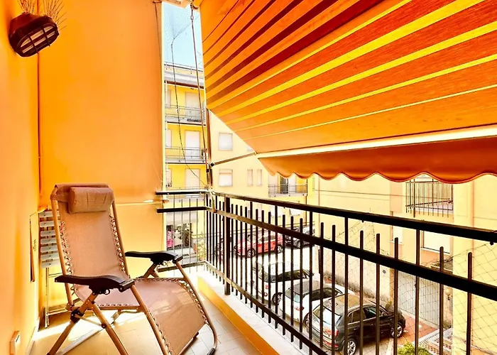 Appartement Hostdomus - Navy Finale Ligure