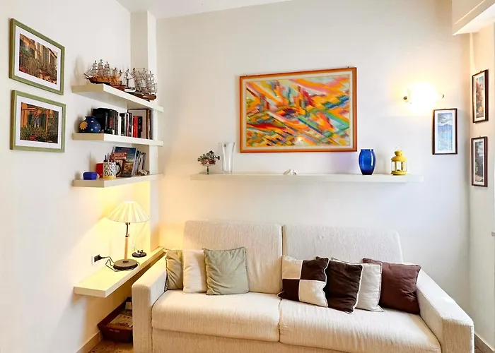 Hostdomus - Navy Apartament